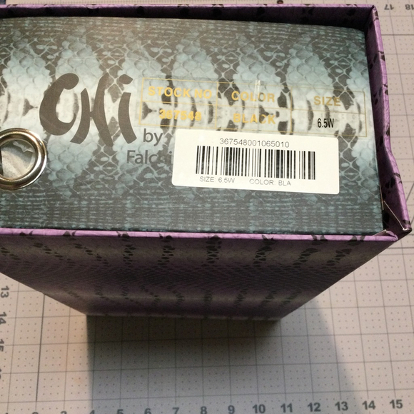 Women's Oxi by Falc Heels Size 6.5W Black and Gold - Picture 7 of 7